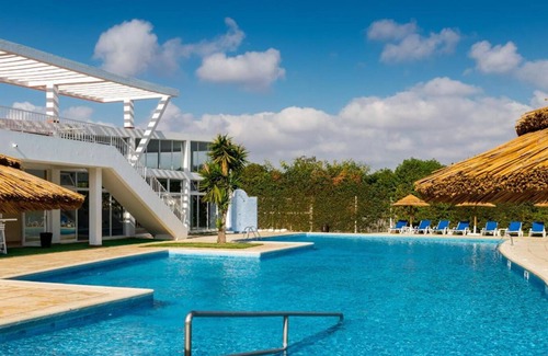 Patio Apartment | Moana 4 Apartment, Swiming Pool, Parking, Wifi, Ac, Balcony, Garden,!New!