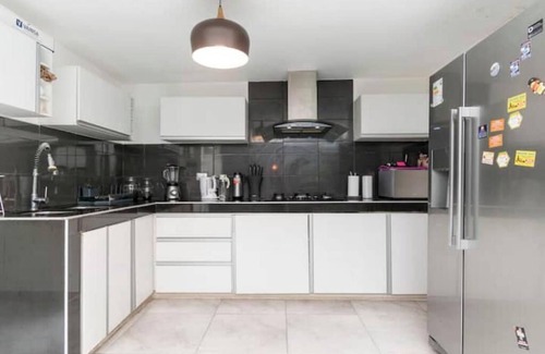 San Isidro House | Moana & Thiago's 4-bedroom townhouse in the best location in San Isidro