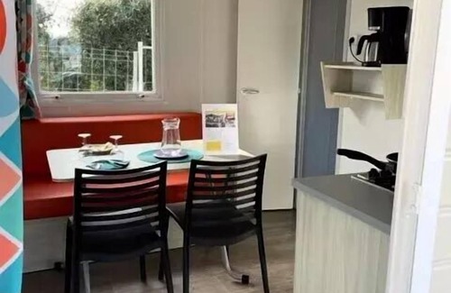 Pont-Scorff House | Mobil-Home 3 Rooms 4 People Without Sanitary (2 adults and 2 children -40 kgs)