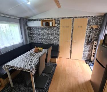 Saint-Cheron Other | Mobil-home 6 personnes climatisé le Miami