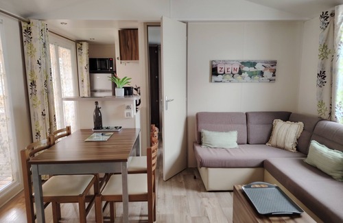 Le Fenouiller House | Mobil-home Dans Camping Calme Avec Piscine, 2,8 km de la Plage