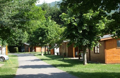 Les Cabannes House | Mobile home at the foot of the Beille plateau, nature campsite by the river