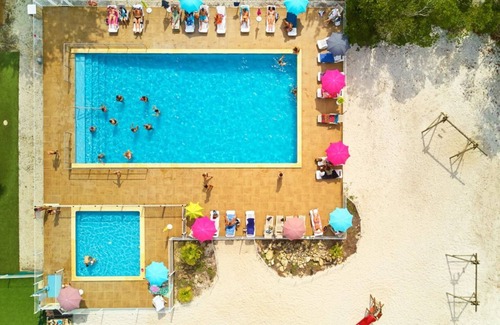 Andernos-les-Bains RV Rental | Mobile Home "Andernos Les Bains" with 2 Private Terraces, Balcony & Shared Pool