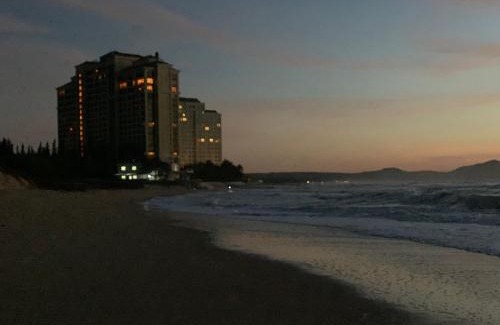 Phuoc Thuan Hotel | Mobile Home Ho Tram Pristine Beach
