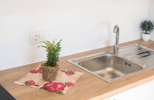 Tisno House | Mobile home Banovi dvori (88891-K1) - Tisno - island Murter