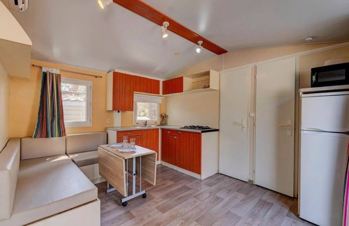 Les Mazures House | Mobilheim A/C