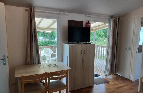 Ivry-la-Bataille Other | Mobilhomes Cozy 2 ou 3 chambres en bordure d'étang Camping 3 étoiles