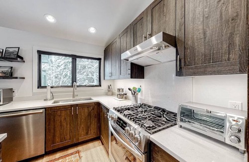 Ketchum Condo | Mod 1BD West Ketchum Condo - near downtown & Sun Valley ski lifts