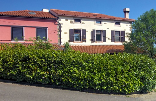 Truske Apartment | Mod Apartment in Truske Slovenia with Shared Pool