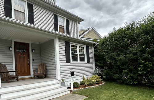 Fairfield House | Mod Beach Get-A-Way!