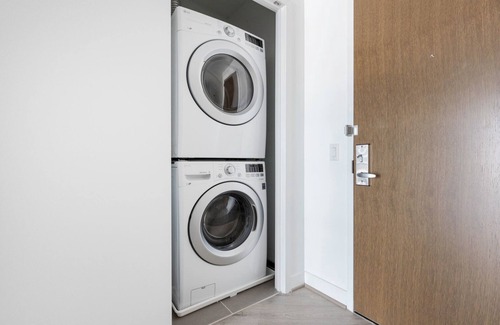 Dupont Circle Apartment | Mod Dupont Circle 1BR w/ Gym, Pool, DM, nr. Embassy Row, by Blueground