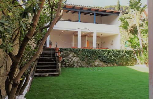 Sant Andreu de Llavaneres House | Modernist mansion of stately bearing in the Center of Sant Andreu de Llavaneres