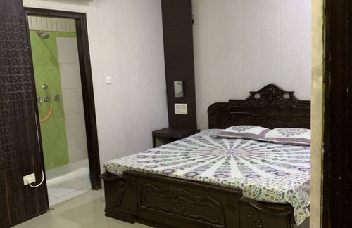 Kharar Apartment | Modern Apartment with Kitchen & Wi-Fi – Perfect for Work & Relaxation