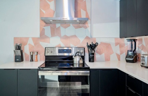 Diamond Hill Apartment | Modern 1-Bed Condo | OPEN POOL with City Access