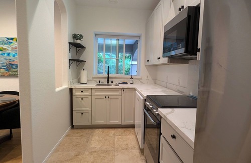 Encinitas Apartment | Modern 1-bedroom apartment in quiet neighborhood in charming Encinitas