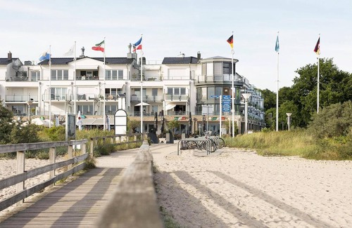 Pelzerhaken Apartment | Modern 1-room vacation apartment for 2 people and dog with balcony and sea view