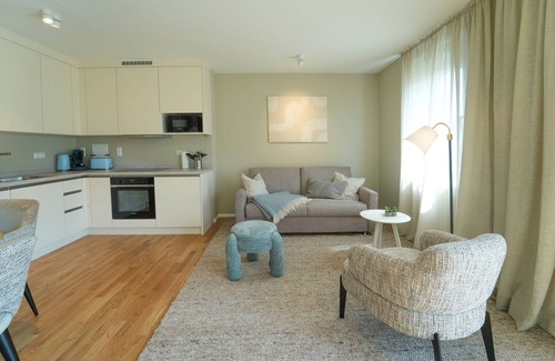 Sankt Georgen Apartment | Modern 101-Freiburg Apartment with 2 Bedrooms and Terrace