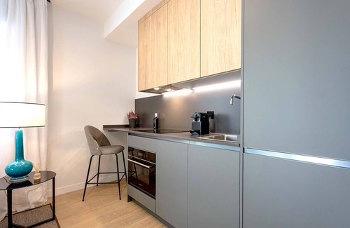 Distrito Norte Sierra Apartment | Modern 1BD apartment with terrace, pool and parking. Arruzafa I