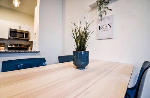 Bound Brook Apartment | Modern 1BD in apt in historic Bound Brook, NJ.