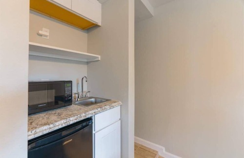 Greater Third Ward Apartment | Modern 1BR APT | Downtown Houston