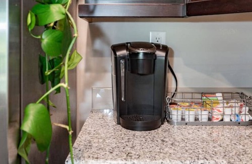Central Business District Apartment | Modern 1BR Flat: Free Parking, AC, Getaway Ready!