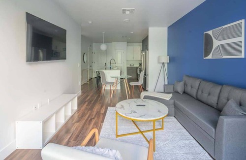 Tempe Apartment | Modern 1BR | Sleek, Bright, w/Parking & Desk