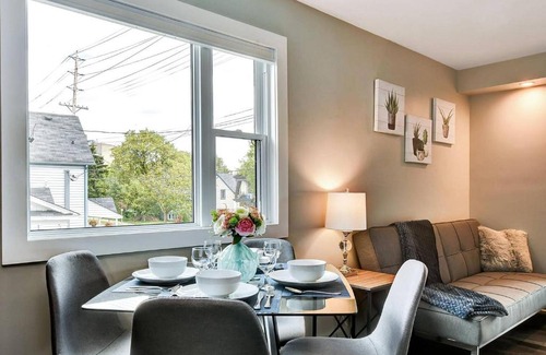 Vanier North Apartment | Modern 1BR with King Bed - Near Downtown Ottawa!