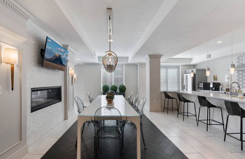 Downtown Salt Lake City Apartment | Modern 2-Bed, 2-Bath in Downtown SLC w/Game Room