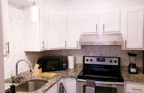 Lynn Condo | Modern 2 bedroom 2 bath between Boston and Salem
