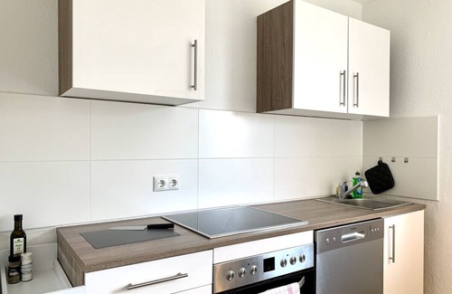 Haunstetten-Nord Apartment | Modern 2-Bedroom Apartment Near Messe | 2-4 Guests