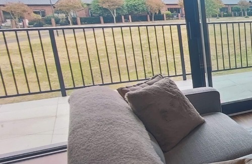 Leamington Apartment | Modern 2 bedroom apartment in Cambridge.