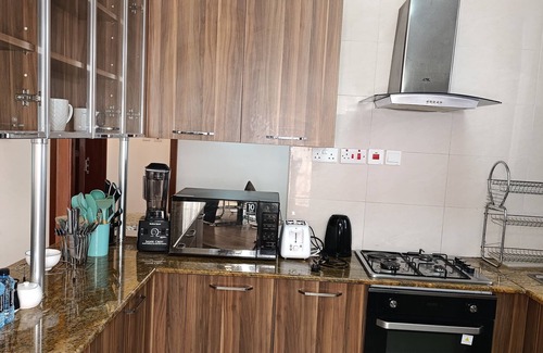 Kilimani Apartment | Modern 2-bedroom apartment Fully Furnished and serviced with free Internet.