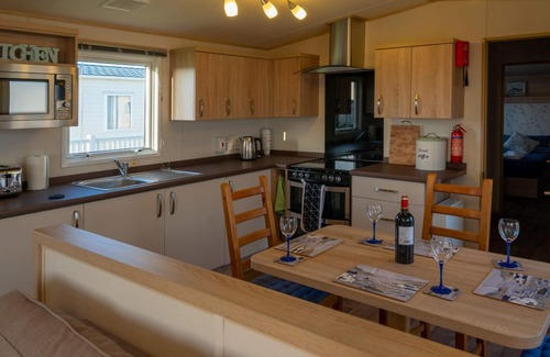 New Forest District House | Modern 2 Bedroom Caravan with Sea Views on the 5* Hoburne Naish Holiday Park