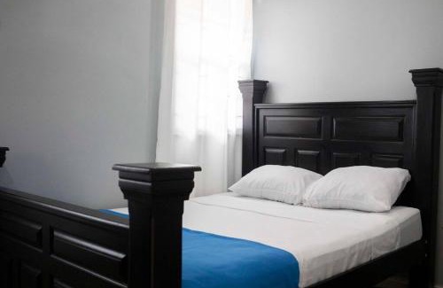 Georgetown Apartment | Modern 2 Bedroom in Georgetown
