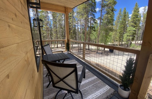 Leadville North House | modern 2 bedroom on a spacious wooded lot