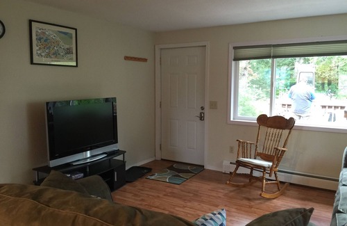 Ketchikan Apartment | Modern 2 Bedroom rental, minutes from beach and boat launch.