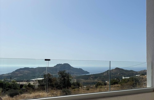 Mariou Villa | Modern 2-Bedroom Villa with Private Pool, Sea & Mountain Views –Sleeps 4, 2 Bath