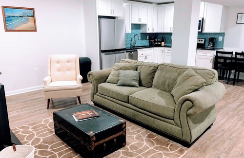 Colesville Apartment | Modern 2 BR Close to Metro + Trails