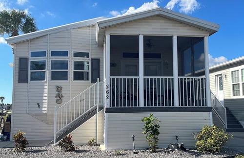 Iona House | Modern 2B/2B home in Fort Myers Beach