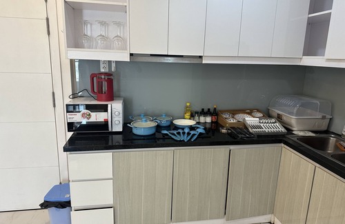 District 3 Apartment | Modern 2BR Condo at Terra Royal 10m to Bến Thành market, 10m to Airport