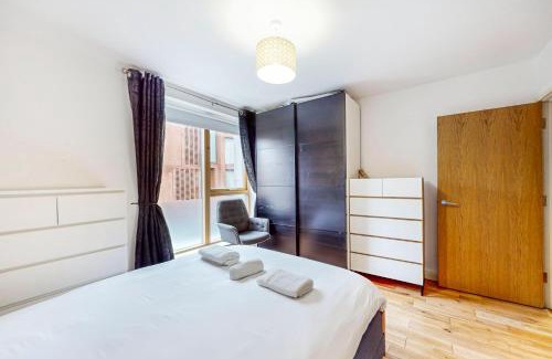 Islington Apartment | Modern 2Bed - 5min to Highbury & Islington Station
