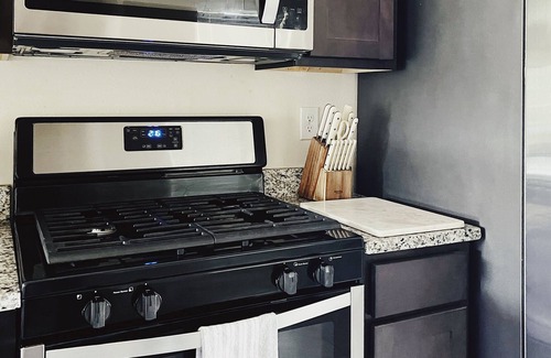 Whites Ford Condo | Modern 2BR/2.5BA- Perfect for Family/Group Getaway