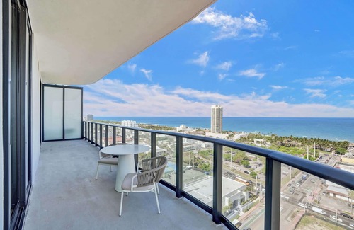 North Beach Condo | Modern 2BR/2 BA with Ocean Views | Prime Miami Beach Stay