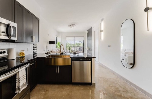 Fort Lauderdale Apartment | Modern 2BR, Family-Friendly in FLL, Near Beach!