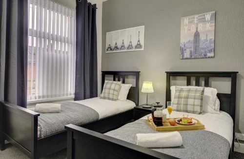 Coventry House | Modern 2BR Gem I Free Parking I Sleeps 5
