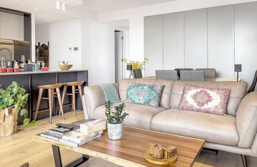 Bondi Junction Apartment | Modern 2BR in the heart of Bondi Junction