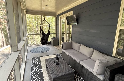 Rabun Gap House | Modern, 3/2 bed with fireplace, screened porch, & outdoor seating area.