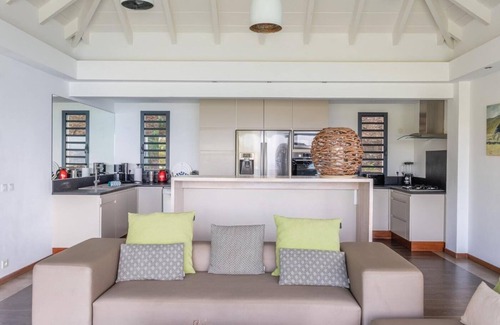 Lurin Villa | Modern 3 BDRM Villa w Pool and BBQ