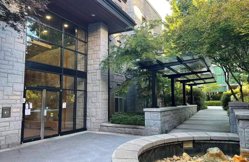 Vancouver Condo | Modern 3-Bedroom Apartment in UBC