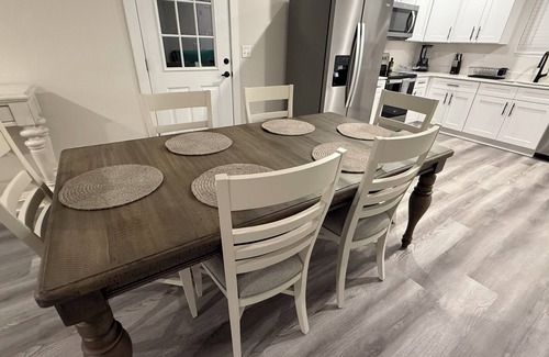 Hickory Apartment | Modern 3-Bedroom Apartment In Hickory, Close to Everything!